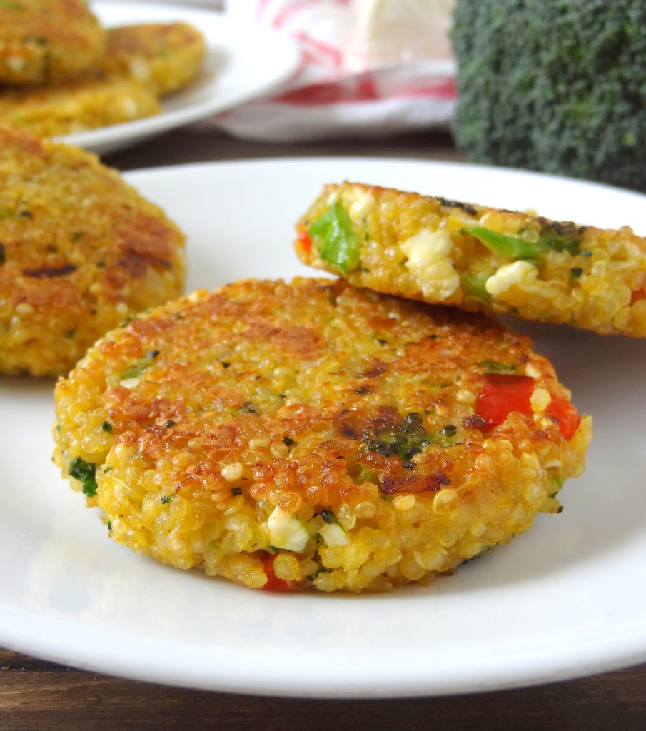 broccoli cheese quinoa patties