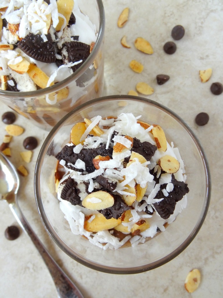 vegan chocolate mousse parfaits