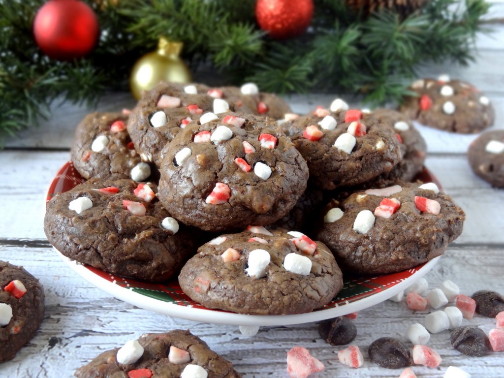 peppermint hot chocolate cookies