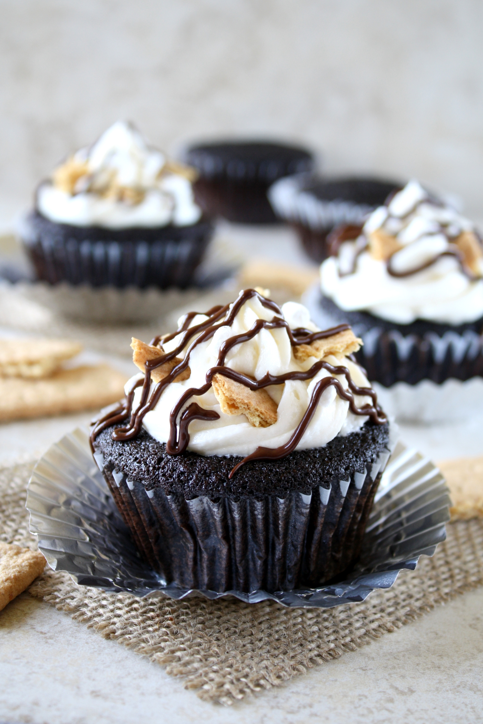 s'mores cupcakes