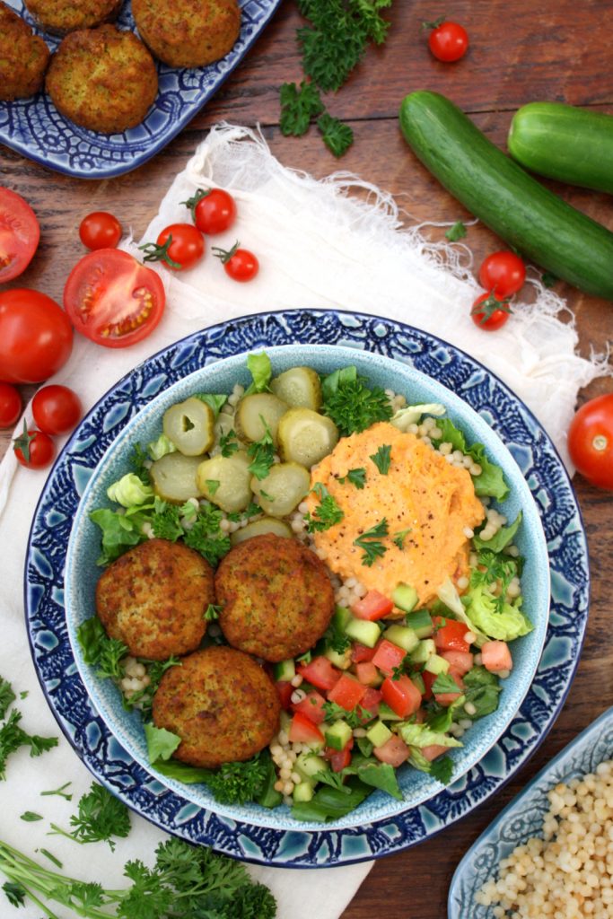 falafel hummus bowls